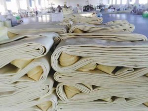 覆膜滌綸針刺氈除塵布袋